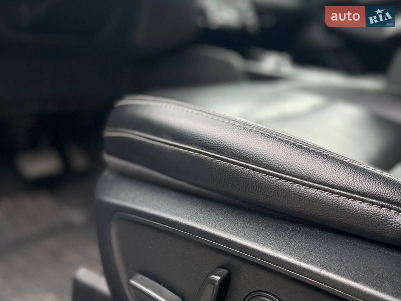 Позашляховик / Кросовер Ford Escape 2021 в Кременчуці