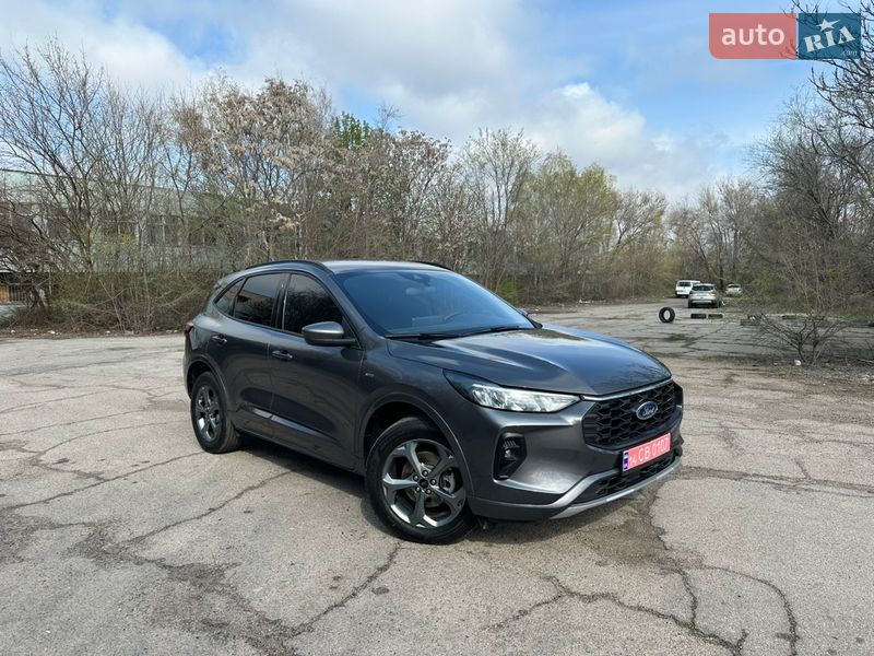 Внедорожник / Кроссовер Ford Escape 2023 в Запорожье
