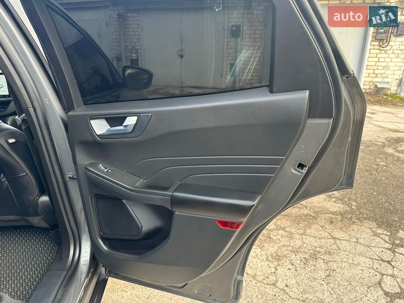 Внедорожник / Кроссовер Ford Escape 2023 в Запорожье