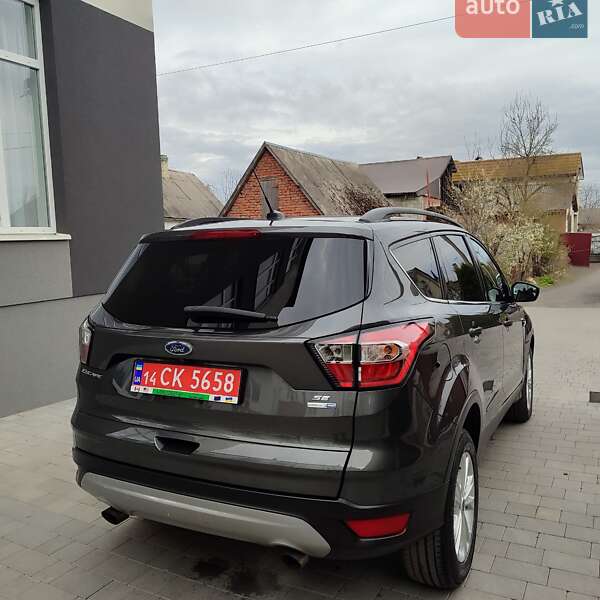Внедорожник / Кроссовер Ford Escape 2018 в Дубно