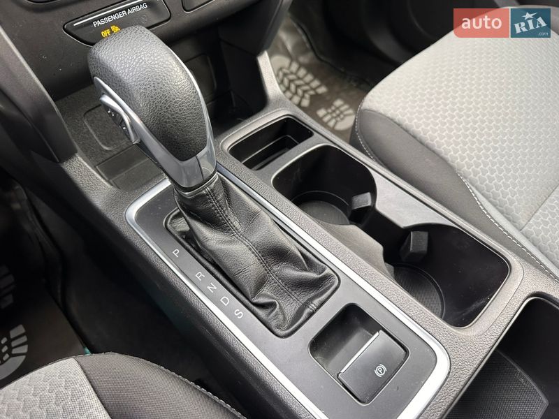 Внедорожник / Кроссовер Ford Escape 2019 в Черновцах
