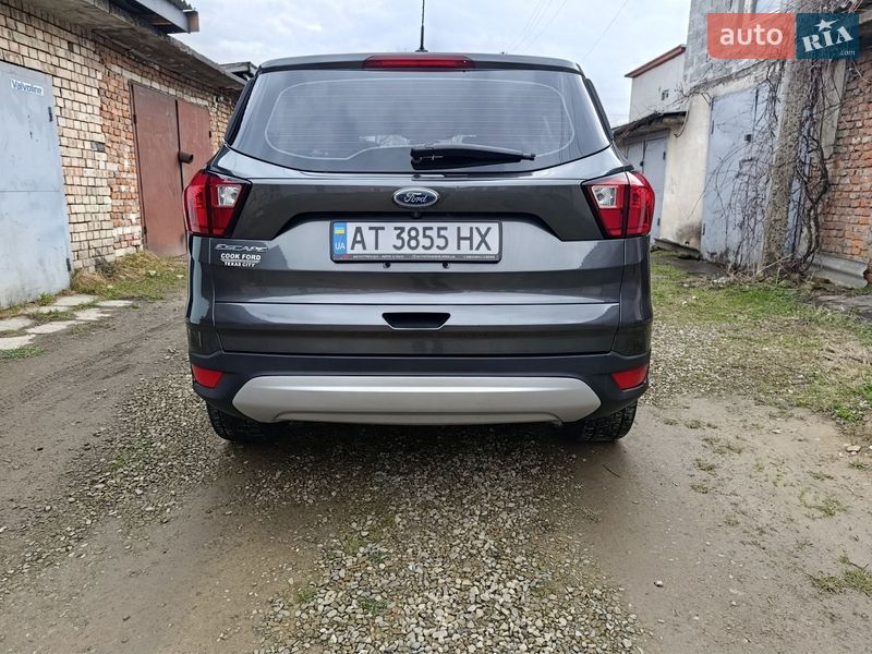 Позашляховик / Кросовер Ford Escape 2018 в Надвірній