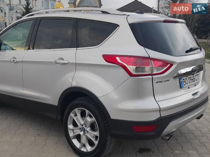Внедорожник / Кроссовер Ford Escape 2013 в Монастыриске
