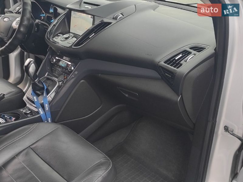 Внедорожник / Кроссовер Ford Escape 2013 в Монастыриске