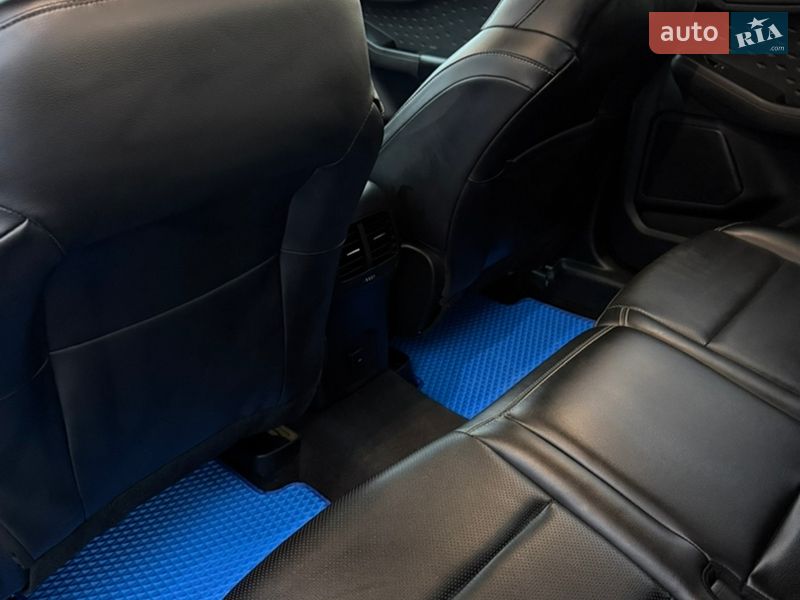 Позашляховик / Кросовер Ford Escape 2019 в Бродах