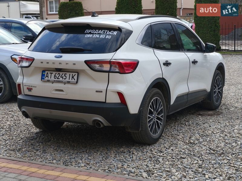 Внедорожник / Кроссовер Ford Escape 2022 в Ивано-Франковске