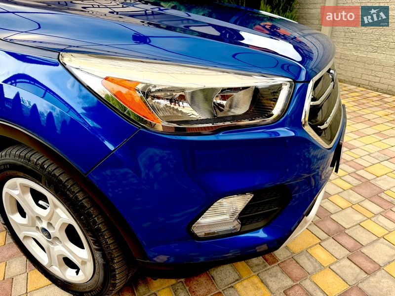 Позашляховик / Кросовер Ford Escape 2018 в Дніпрі