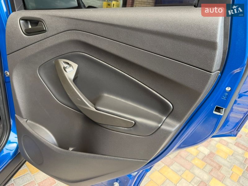 Позашляховик / Кросовер Ford Escape 2018 в Дніпрі