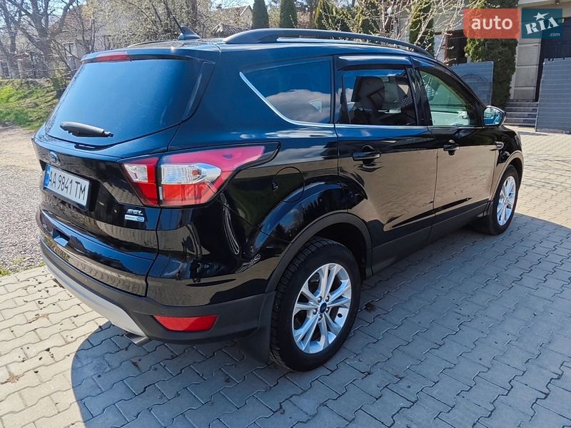Позашляховик / Кросовер Ford Escape 2019 в Чернівцях фото 4 Позашляховик / Кросовер Ford Escape 2019 в Чернівцях