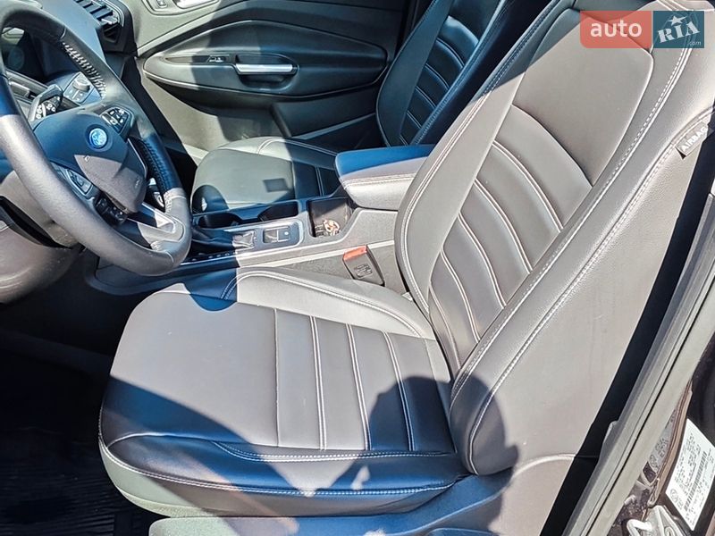 Позашляховик / Кросовер Ford Escape 2019 в Чернівцях фото 15 Позашляховик / Кросовер Ford Escape 2019 в Чернівцях