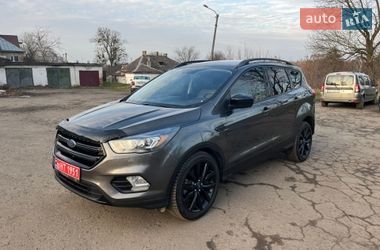 Позашляховик / Кросовер Ford Escape 2019 в Дубні