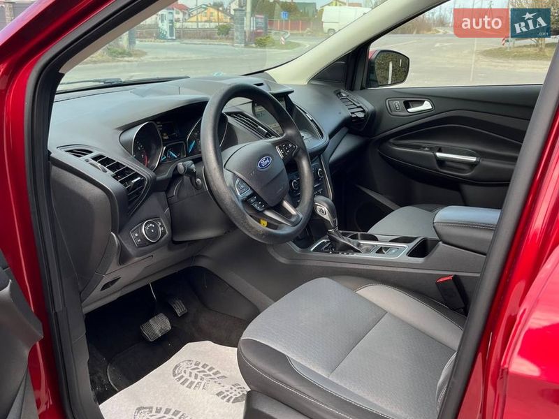 Позашляховик / Кросовер Ford Escape 2018 в Львові