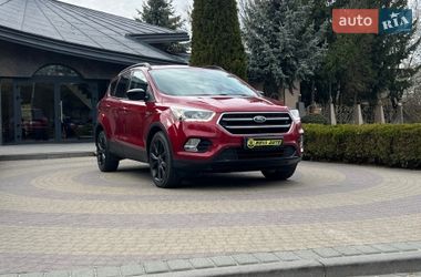 Внедорожник / Кроссовер Ford Escape 2017 в Львове