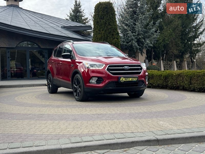 Позашляховик / Кросовер Ford Escape 2017 в Львові фото Позашляховик / Кросовер Ford Escape 2017 в Львові