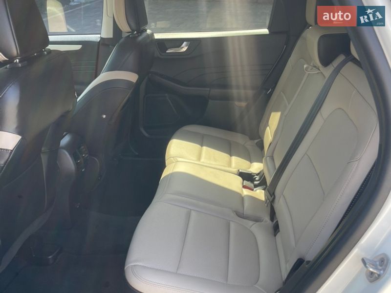 Внедорожник / Кроссовер Ford Escape 2021 в Львове