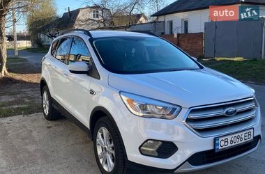 Внедорожник / Кроссовер Ford Escape 2018 в Чернигове
