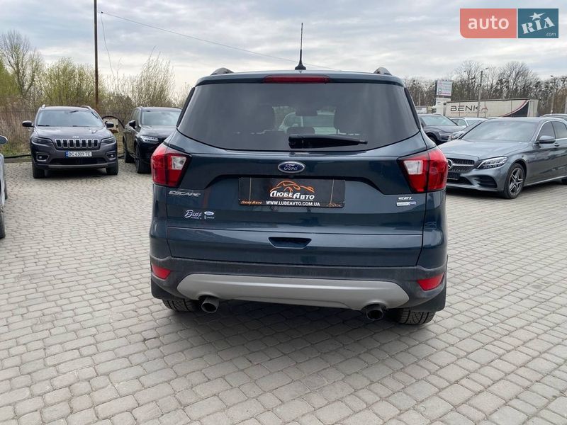 Позашляховик / Кросовер Ford Escape 2019 в Львові