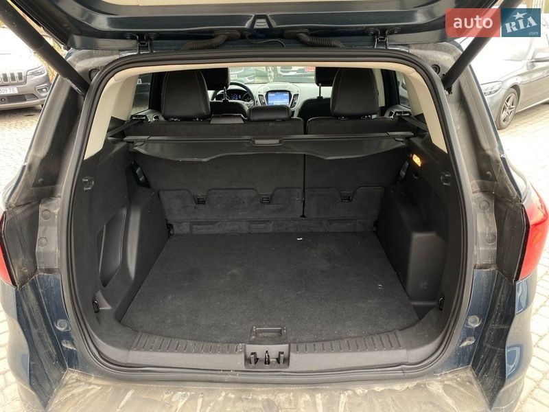 Позашляховик / Кросовер Ford Escape 2019 в Львові