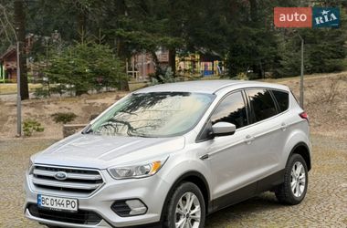 Позашляховик / Кросовер Ford Escape 2017 в Старому Самборі