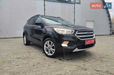 Позашляховик / Кросовер Ford Escape 2017 в Косові