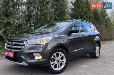 Внедорожник / Кроссовер Ford Escape 2017 в Ровно