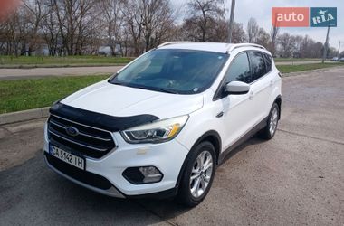 Внедорожник / Кроссовер Ford Escape 2016 в Каневе