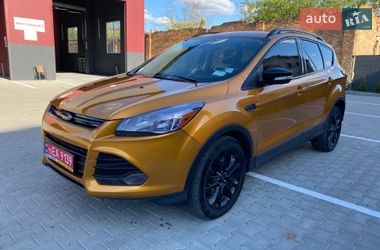 Позашляховик / Кросовер Ford Escape 2016 в Дубні