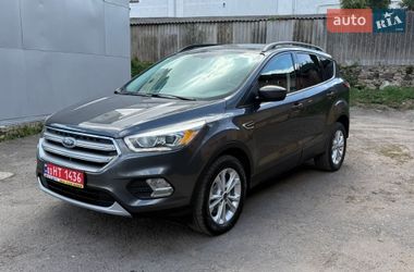 Позашляховик / Кросовер Ford Escape 2017 в Дубні