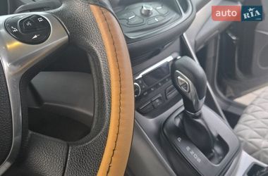 Позашляховик / Кросовер Ford Escape 2015 в Виноградові