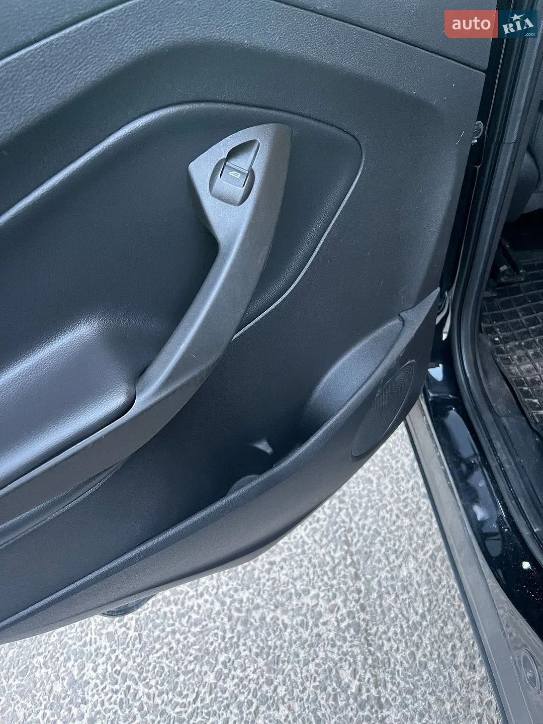 2017 Ford Escape - мініатюра 12