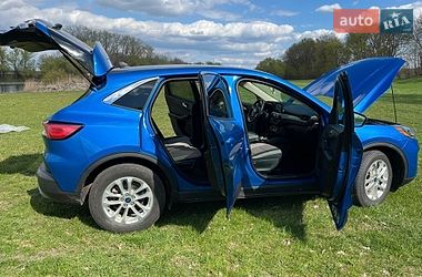 Внедорожник / Кроссовер Ford Escape 2020 в Саврани