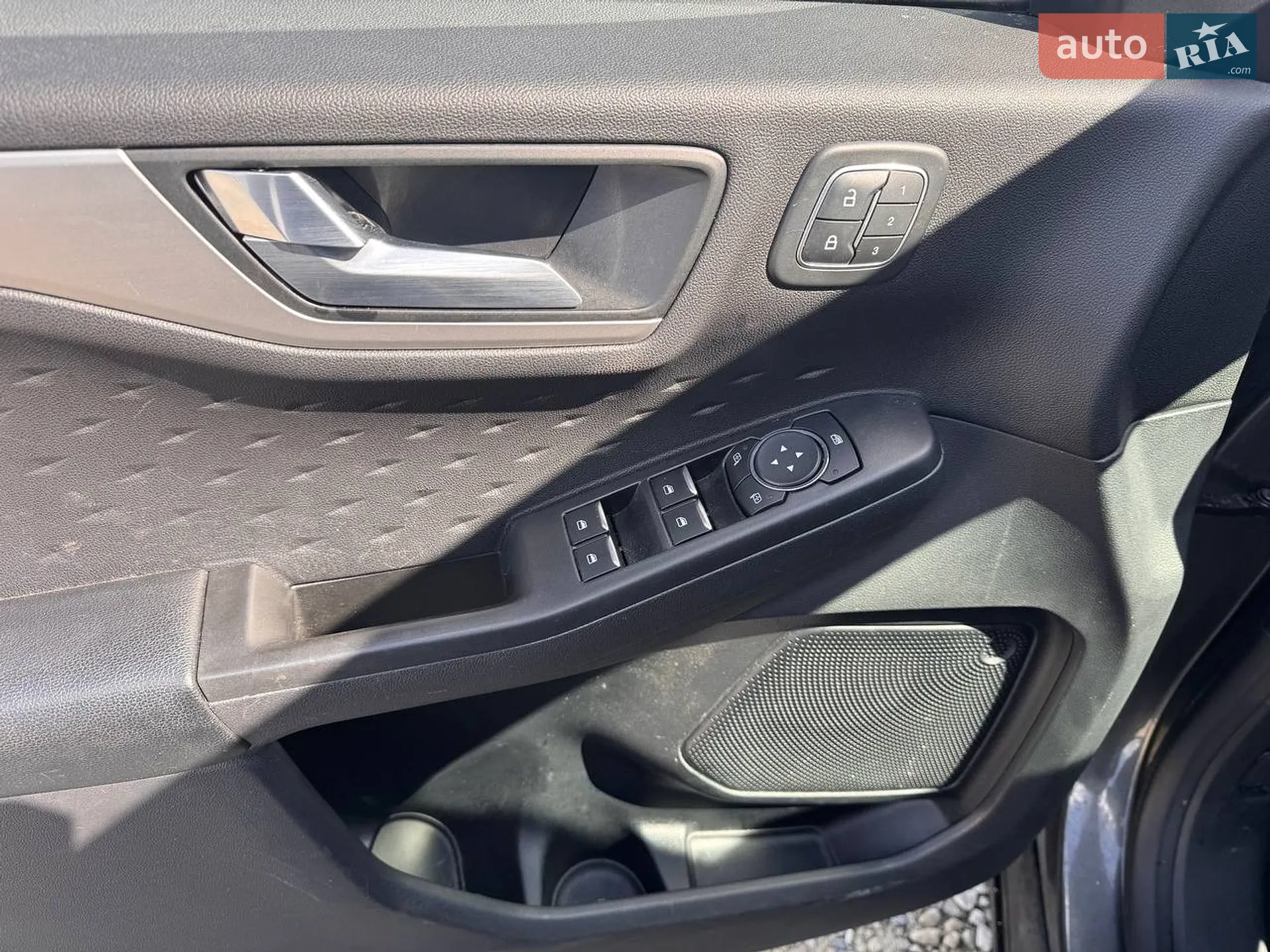 2020 Ford Escape - мініатюра 12