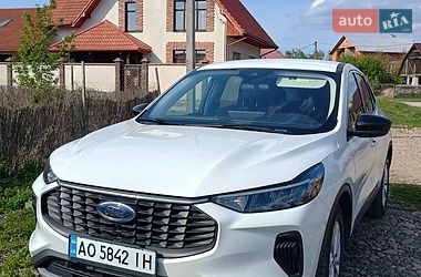 Позашляховик / Кросовер Ford Escape 2024 в Хусті