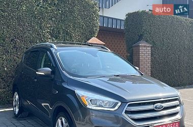 Позашляховик / Кросовер Ford Escape 2017 в Львові
