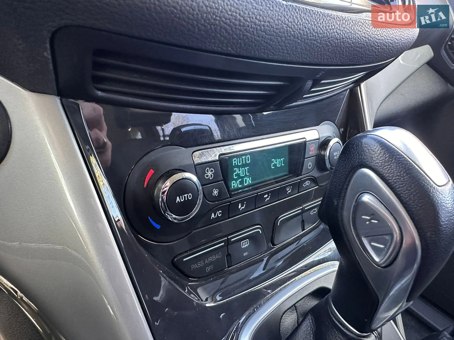2012 Ford Escape - мініатюра 9