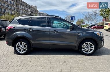 Позашляховик / Кросовер Ford Escape 2017 в Одесі