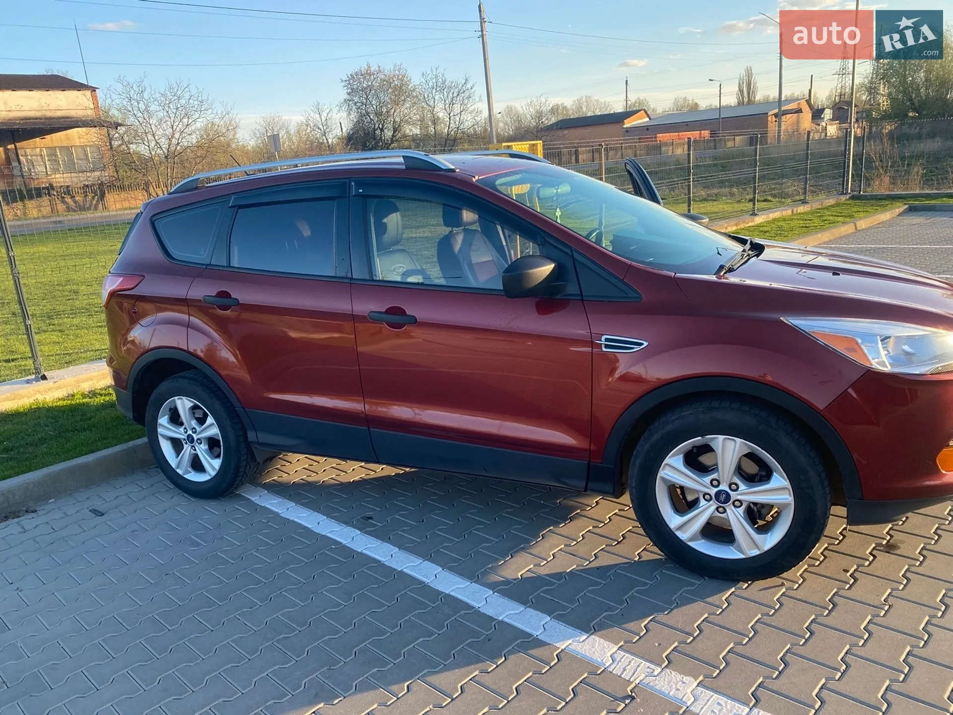 2015 Ford Escape - мініатюра 2