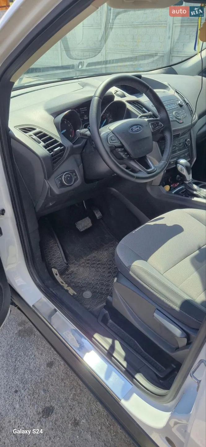 2019 Ford Escape - мініатюра 3