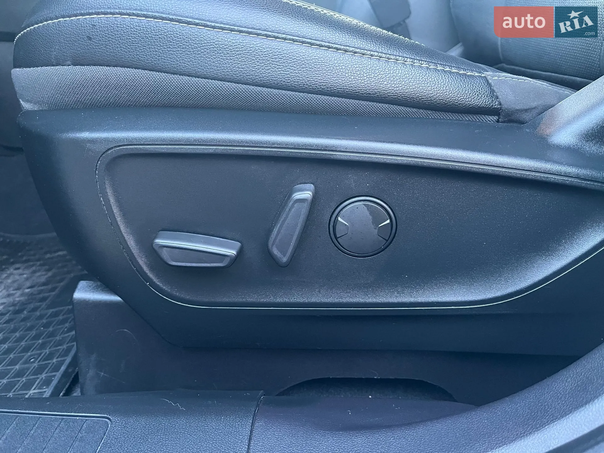 2019 Ford Escape - мініатюра 11