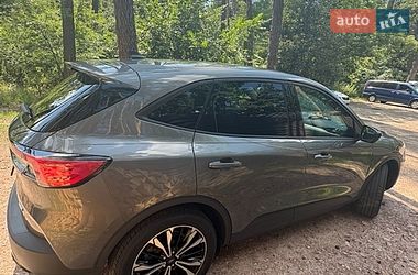 Внедорожник / Кроссовер Ford Escape 2021 в Киеве