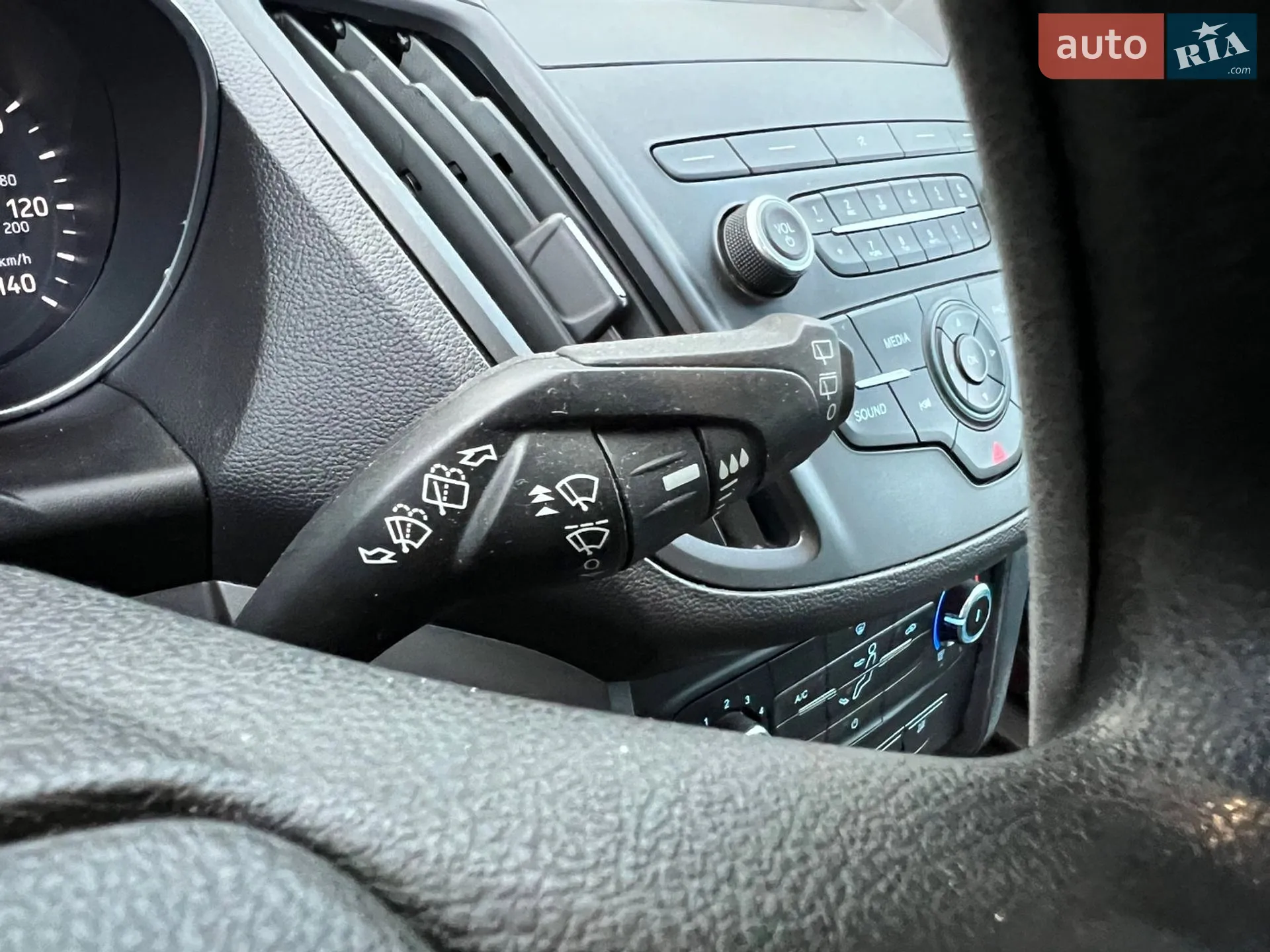 2019 Ford Escape - мініатюра 16