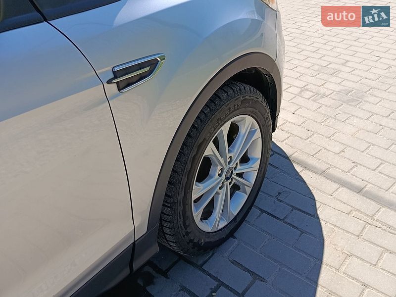 Позашляховик / Кросовер Ford Escape 2019 в Городенці
