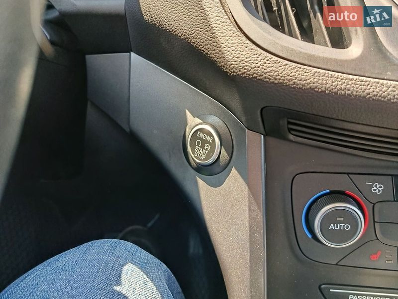 Позашляховик / Кросовер Ford Escape 2019 в Городенці