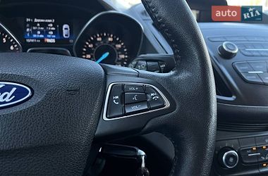Позашляховик / Кросовер Ford Escape 2019 в Києві