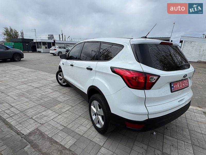 Внедорожник / Кроссовер Ford Escape 2019 в Днепре