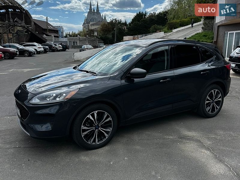 Внедорожник / Кроссовер Ford Escape 2022 в Сумах