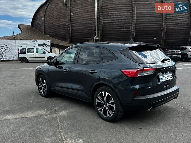 Внедорожник / Кроссовер Ford Escape 2022 в Сумах