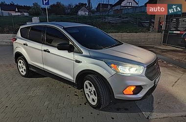 Внедорожник / Кроссовер Ford Escape 2017 в Киеве