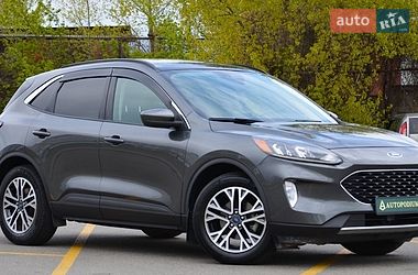 Внедорожник / Кроссовер Ford Escape 2020 в Киеве
