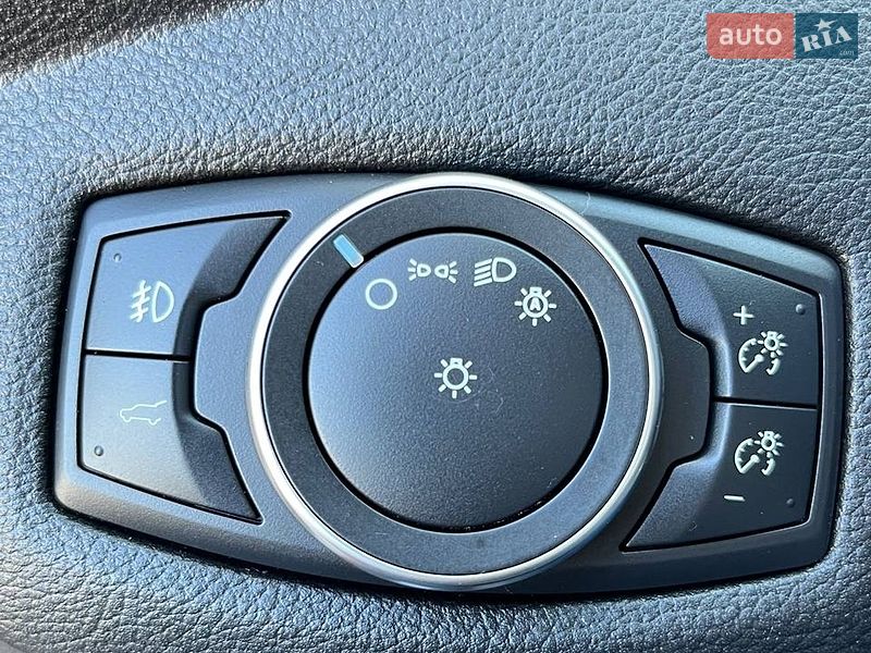 Внедорожник / Кроссовер Ford Escape 2019 в Львове